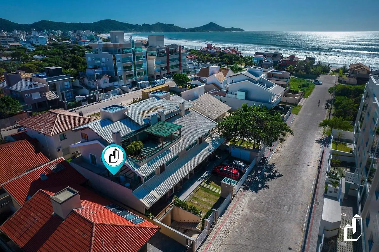 Aqui Tudo Contribui Para Felicidade E O Bem-Estar Bombinhas 0*,
